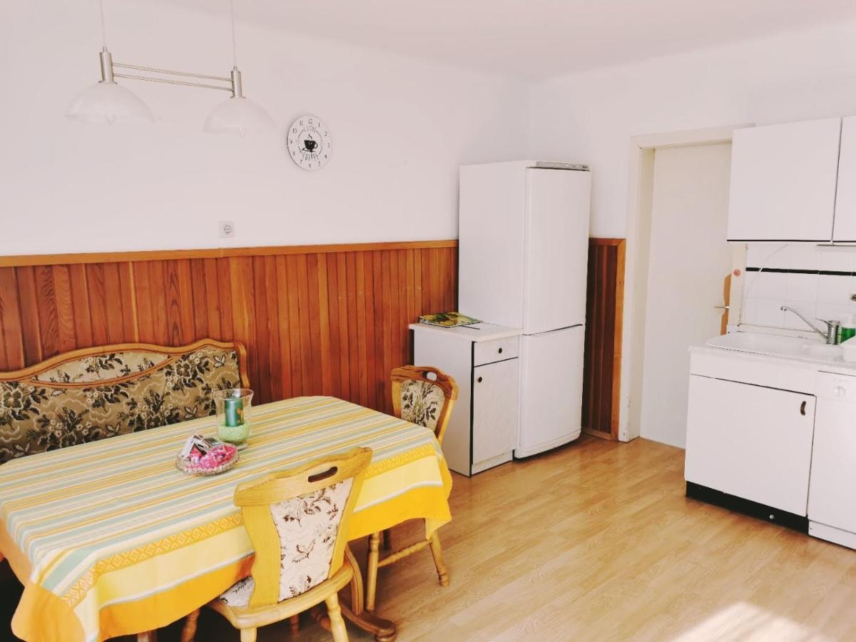 Apartma Rekar - A House, Where You Can Relax In The Embrace Of Nature 耶塞尼采 外观 照片