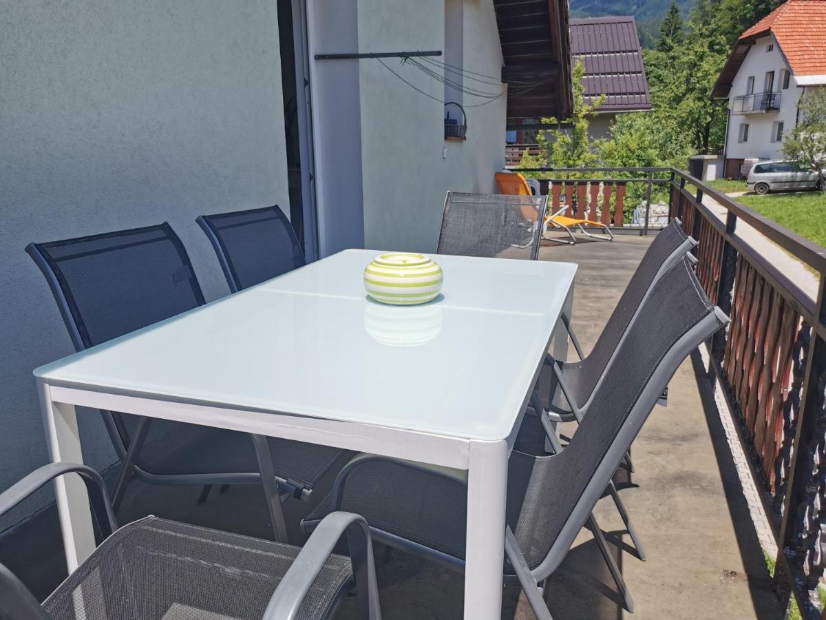 Apartma Rekar - A House, Where You Can Relax In The Embrace Of Nature 耶塞尼采 外观 照片